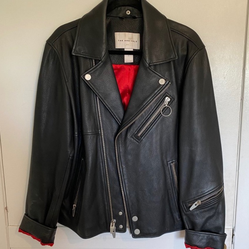 THE ARRIVALS leather jacket with red lining